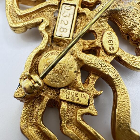 Vintage Museum of American Folk Art Angel Trumpeting Brooch Gold Tone Enamel - Picture 8 of 15